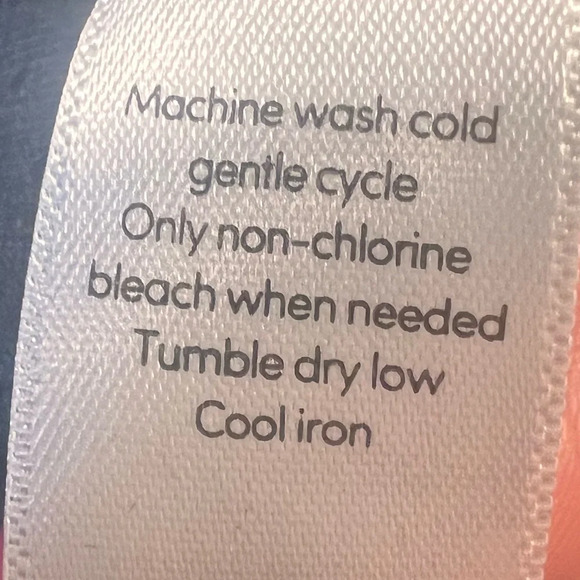 Athleta‎ Black Nirvana Twist Front Clarity Sweatshirt. Size Small. - Picture 8 of 9